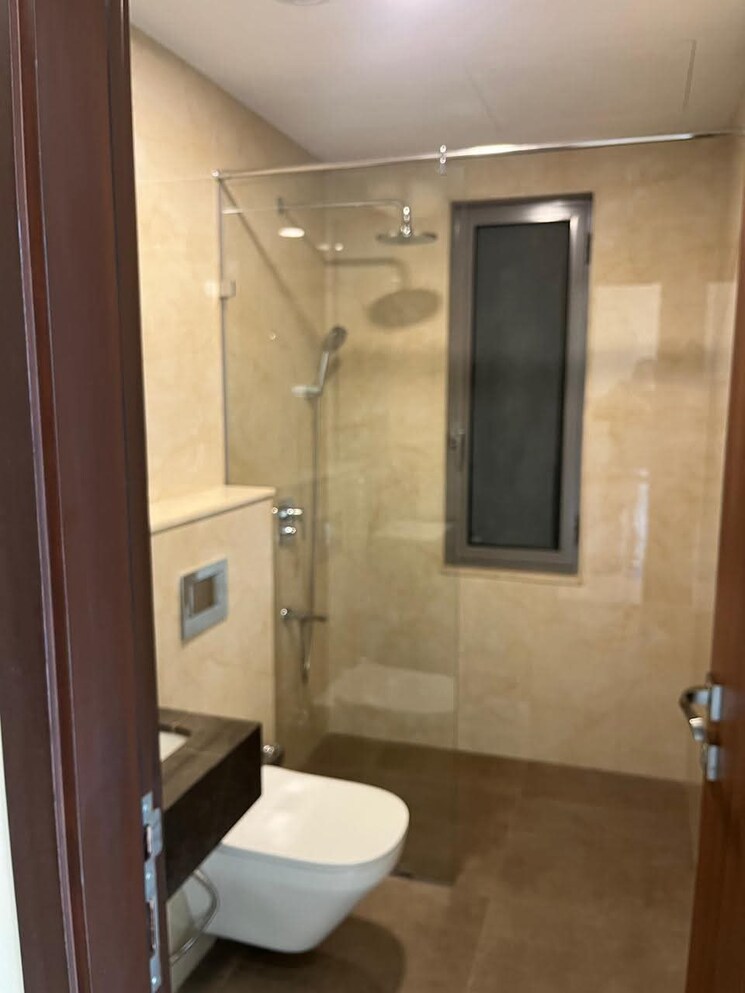 Bathroom, piramal-mahalaxmi 3 Bedroom 1200 Sq.Ft. Apartment In Mahalaxmi Mumbai 8930207