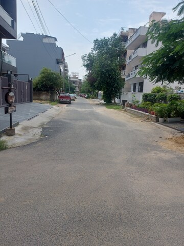  Plot For Sale in Palam Vihar