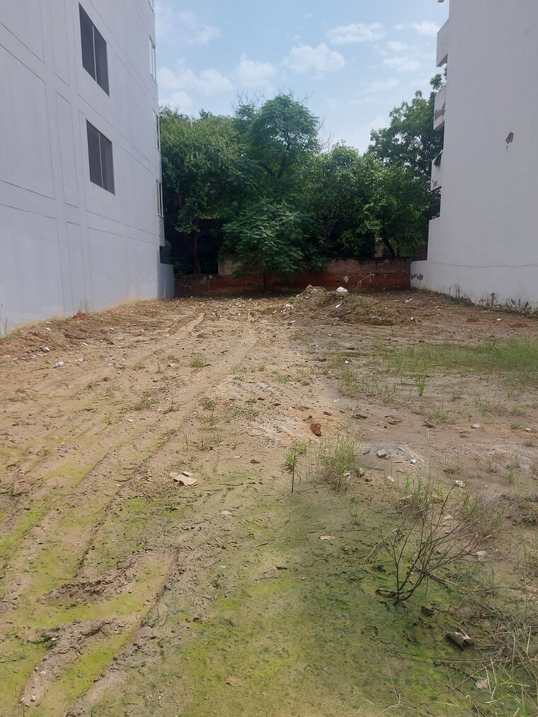 Garden, palam vihar  173 Sq.Yd. Plot In Palam Vihar Gurgaon 8930217