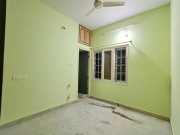 Room in 2.5 BHK Builder Floor at Hsr Layout – for Rent
