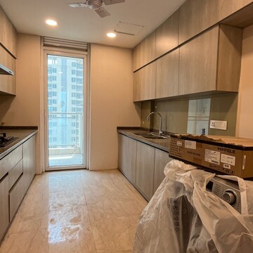 Kitchen in 3.5 BHK Apartment at Ambience Tivertone, Sector 50 – for Rent