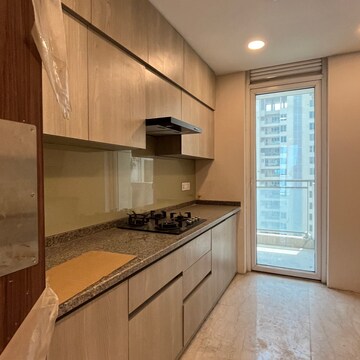 Kitchen in 3.5 BHK Apartment at Ambience Tivertone, Sector 50 – for Rent