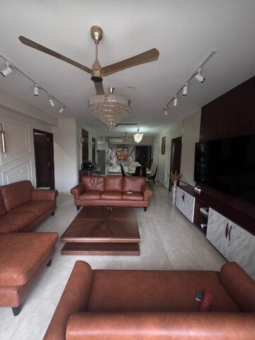 Living Room in 2 BHK Apartment at Sanskriti Apartments Gurgaon, Sector 43 – for Sale