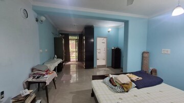 Room in 3 BHK Apartment at Sarita Vihar Pocket-G RWA, Sarita Vihar – for Rent