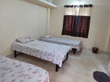 Room in  Pg at Shivajinagar – for Rent