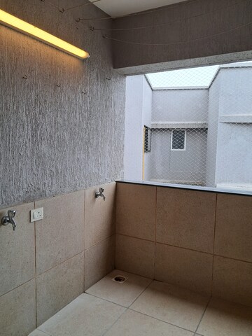 Bathroom in 4 BHK Apartment at Supreme Amadore, Baner – for Sale