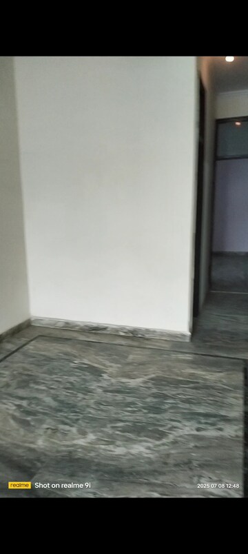 Room in 2 BHK Builder Floor at Govindpuram Residency, Govindpuram – for Sale