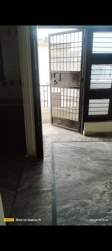 Room in 2 BHK Builder Floor at Govindpuram Residency, Govindpuram – for Sale