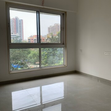 Room in 2.5 BHK Apartment at Shraddha Elite, Poisar – for Sale