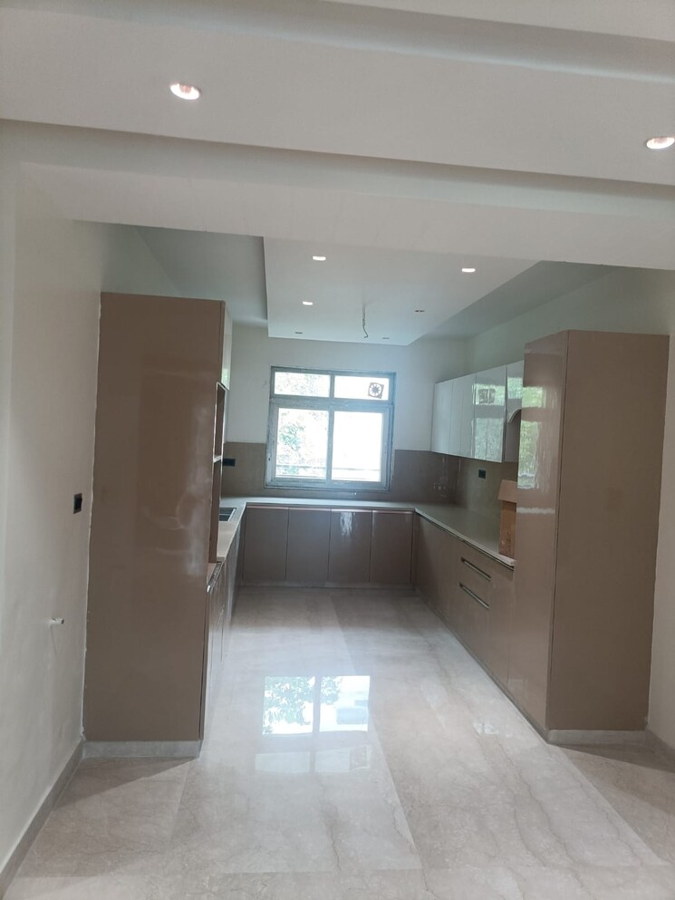 Kitchen, shivaji nagar 3 Bedroom 1600 Sq.Ft. Builder Floor In Shivaji Nagar Gurgaon 8930339