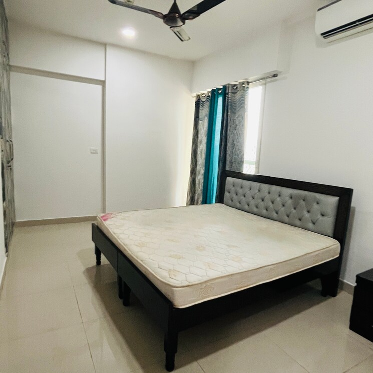Bedroom, mahagun-mirabella 3 Bedroom 1805 Sq.Ft. Apartment In Sector 79 Noida 8930319