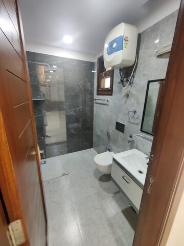 Bathroom in 3 BHK Builder Floor at Shivaji Nagar – for Rent