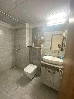 2 BHK Apartment For Sale in Gaur City-2
