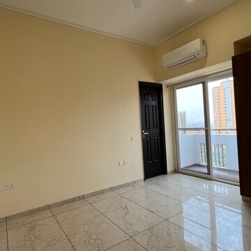 Room in 4 BHK Apartment at Dasnac Burj, Sector 75 – for Rent