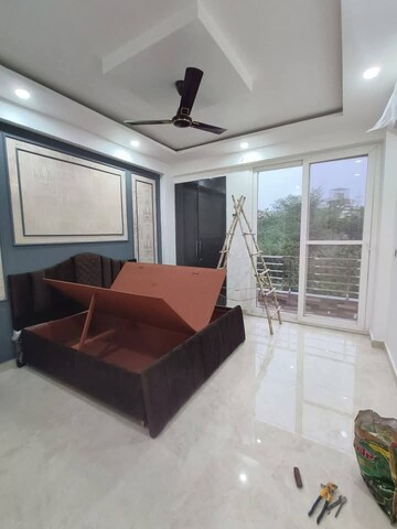 Bedroom in 2 BHK Builder Floor at Sector 38 – for Rent
