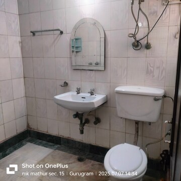 Bathroom in 4 BHK Apartment at Jubilee Apartments, Sector 15 – for Rent