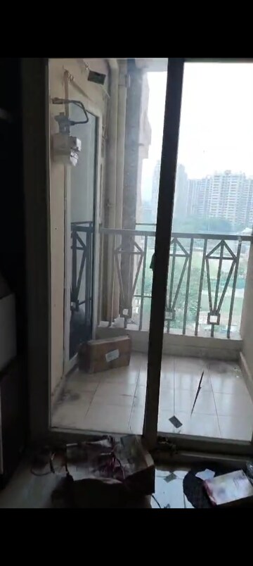 Staircase in 3 BHK Apartment at Antriksh Golf Link, Sector 1 Greater Noida – for Rent