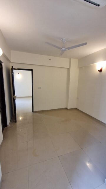 Room in 2 BHK Apartment at Logix Blossom County, Sector 137 – for Rent