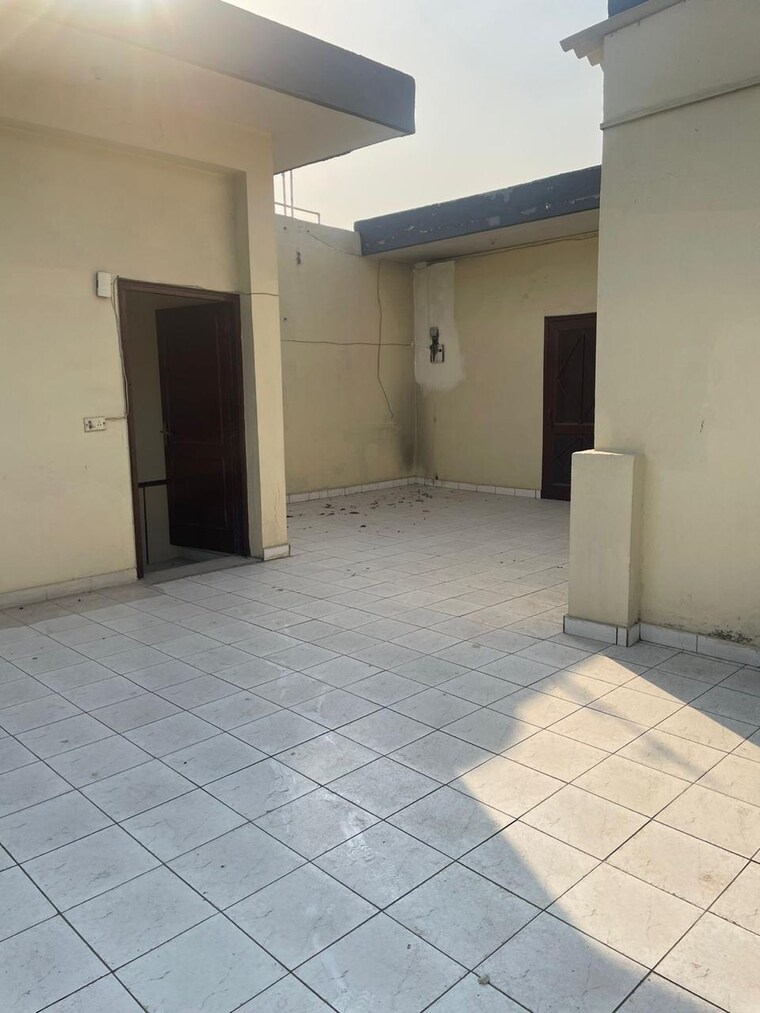Room, gaur-city-2 2 Bedroom 1288 Sq.Ft. Apartment In Gaur City 2 Greater Noida 8930381