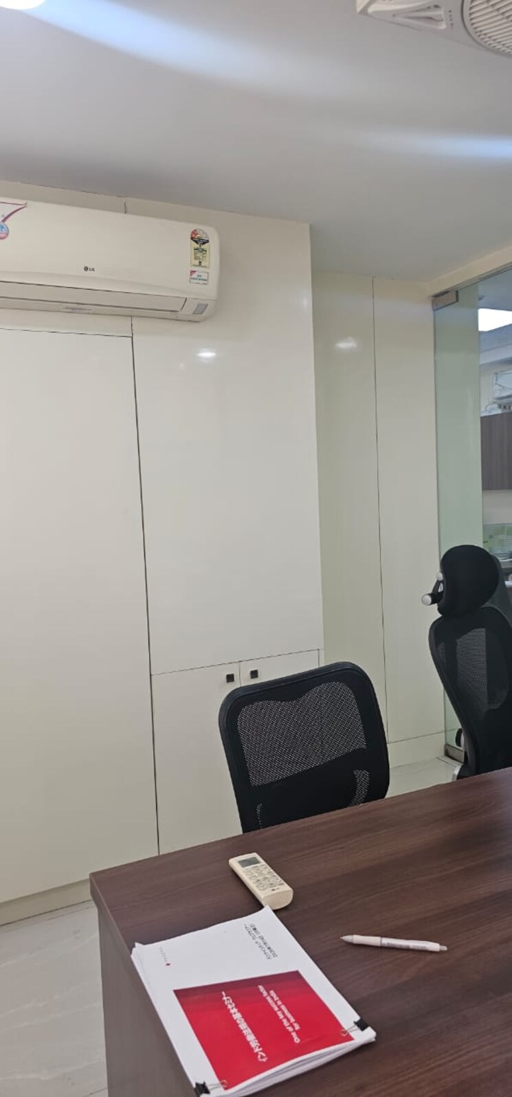 Team Area, manipal-center-apartments Commercial Office Space 900 Sq.Ft. In Mg Road Bangalore 8930399