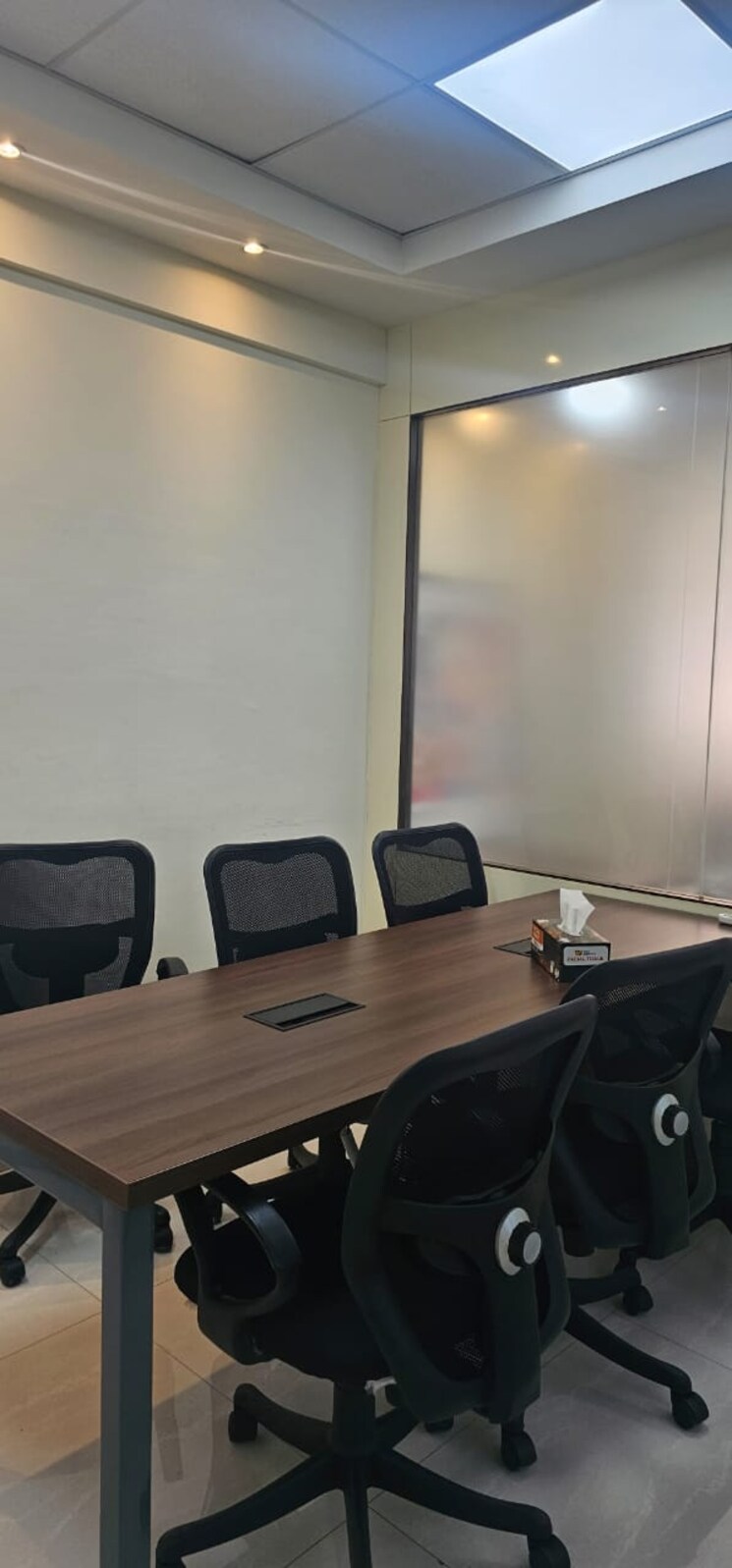 Team Area, manipal-center-apartments Commercial Office Space 900 Sq.Ft. In Mg Road Bangalore 8930399