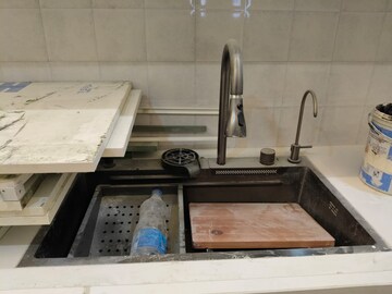 Furnished Amenities in 2.5 BHK Apartment at Candeur 40, Miyapur – for Rent