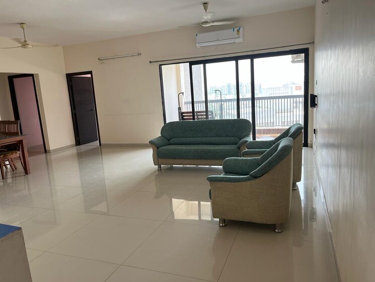 Living Room, shyamal 3 Bedroom 1800 Sq.Ft. Apartment In Shyamal Ahmedabad 8930417