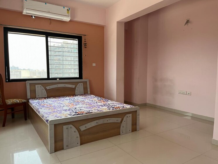 Master Bedroom, shyamal 3 Bedroom 1800 Sq.Ft. Apartment In Shyamal Ahmedabad 8930417