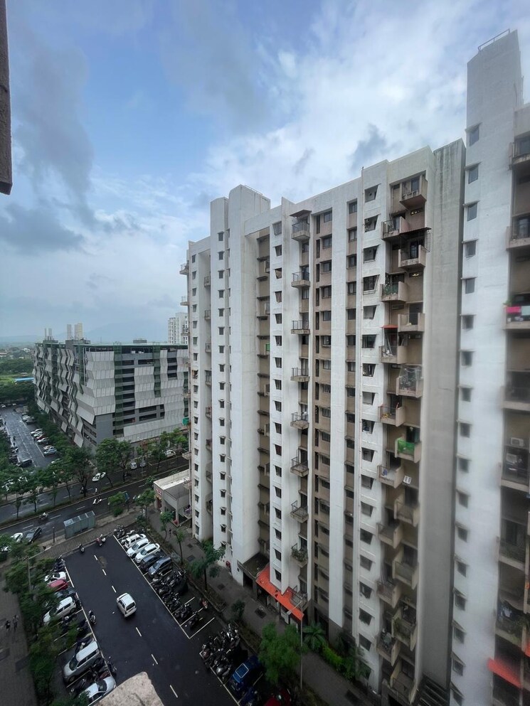 Exterior View, lodha-palava-city-lakeshore-greens 1.5 Bedroom 634 Sq.Ft. Apartment In Dombivli East Thane 8930413