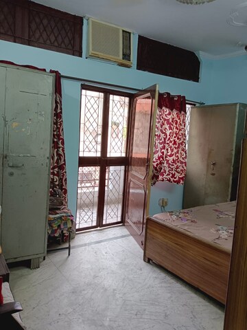 Room in 1 BHK Builder Floor at Lajpat Nagar 4 – for Rent