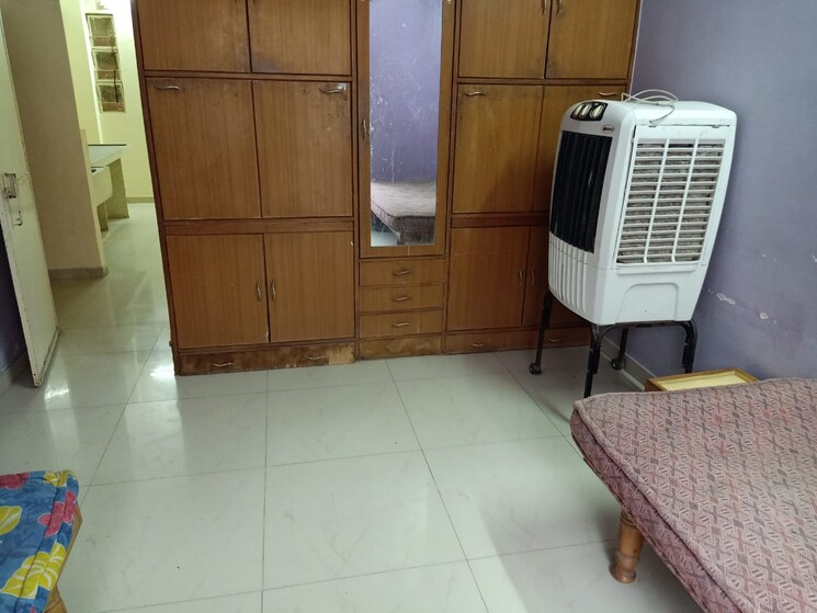 Room, satellite 2 Bedroom 1150 Sq.Ft. Apartment In Satellite Ahmedabad 8930457