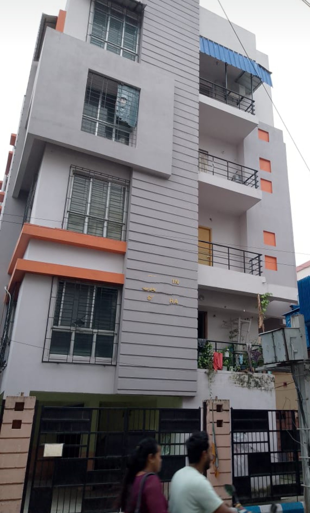 2 BHK Builder Floor For Sale in Ganapati Sparsha