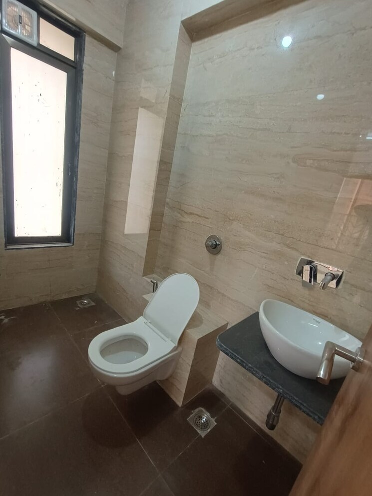 Bathroom, rite-skyluxe 2 Bedroom 1221 Sq.Ft. Apartment In Chembur Mumbai 8930470