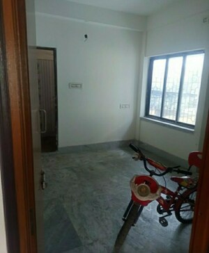 Room in 2 BHK Builder Floor at Silpara – for Sale