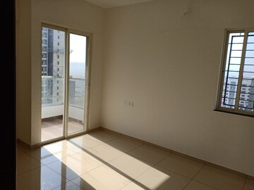 Room in 2 BHK Apartment at Vilas Javdekar Yashone Hinjawadi Phase 1, Hinjewadi – for Rent