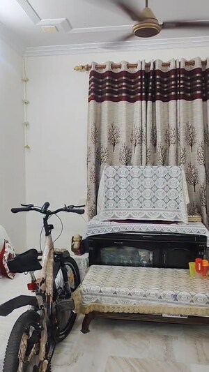 Bedroom in 2 BHK Builder Floor at Dilshad Colony – for Sale