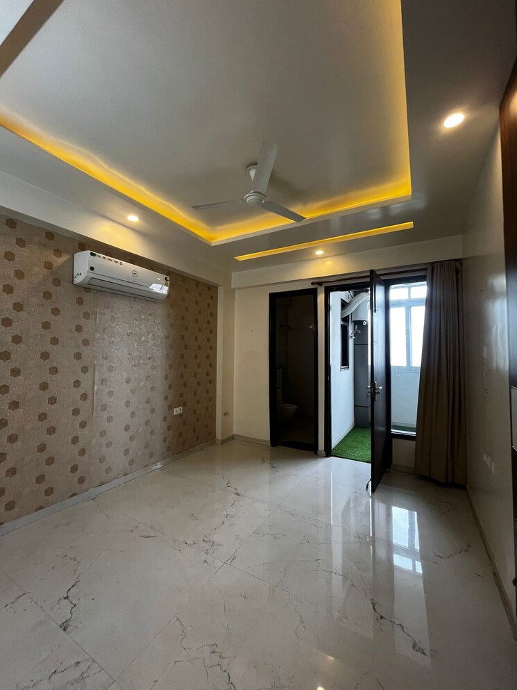 Bedroom, unitech-south-city-1 3 Bedroom 2200 Sq.Ft. Builder Floor In South City 1 Gurgaon 8930493