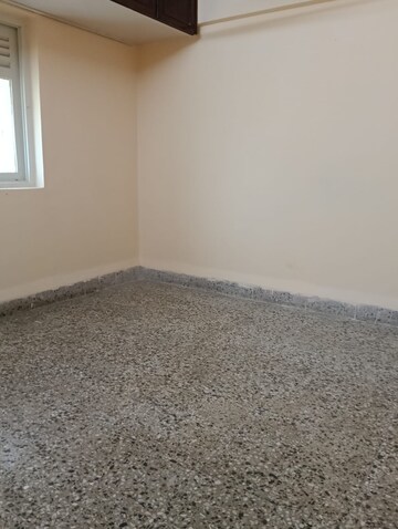 Room in 1 BHK Apartment at Vijay Apartments Borivali West, Borivali West – for Rent