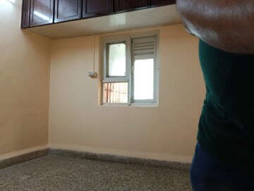 Room in 1 BHK Apartment at Vijay Apartments Borivali West, Borivali West – for Rent