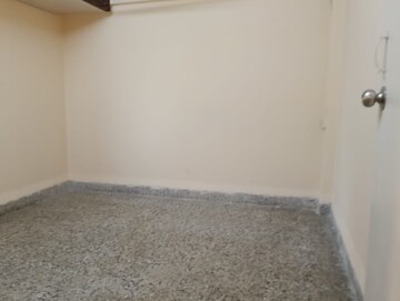 Room in 1 BHK Apartment at Vijay Apartments Borivali West, Borivali West – for Rent