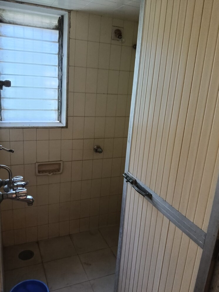 Bathroom, vijay-apartments-borivali-west 1 Bedroom 415 Sq.Ft. Apartment In Borivali West Mumbai 8930496