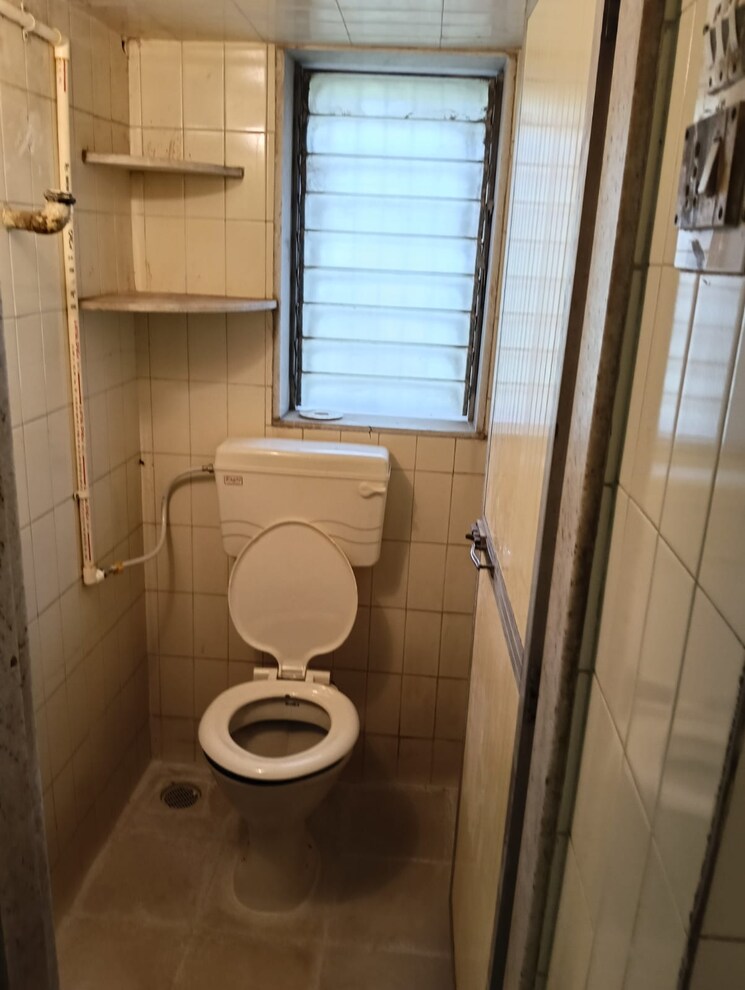 Bathroom, vijay-apartments-borivali-west 1 Bedroom 415 Sq.Ft. Apartment In Borivali West Mumbai 8930496