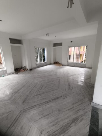  Showroom For Rent in Barisha
