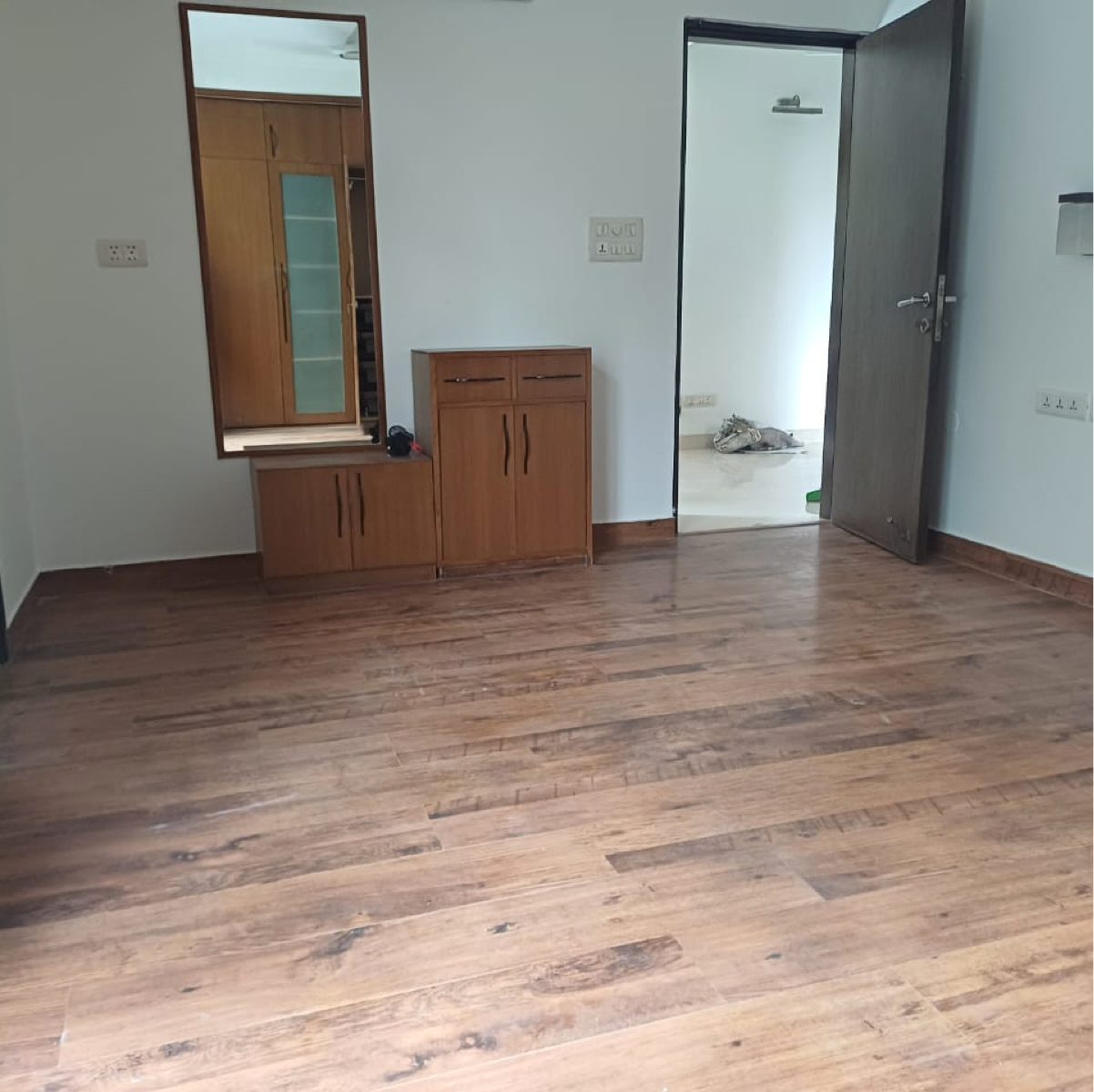 4 BHK + Pooja Room,Servant Room Builder Floor For Rent in Mein Saket 