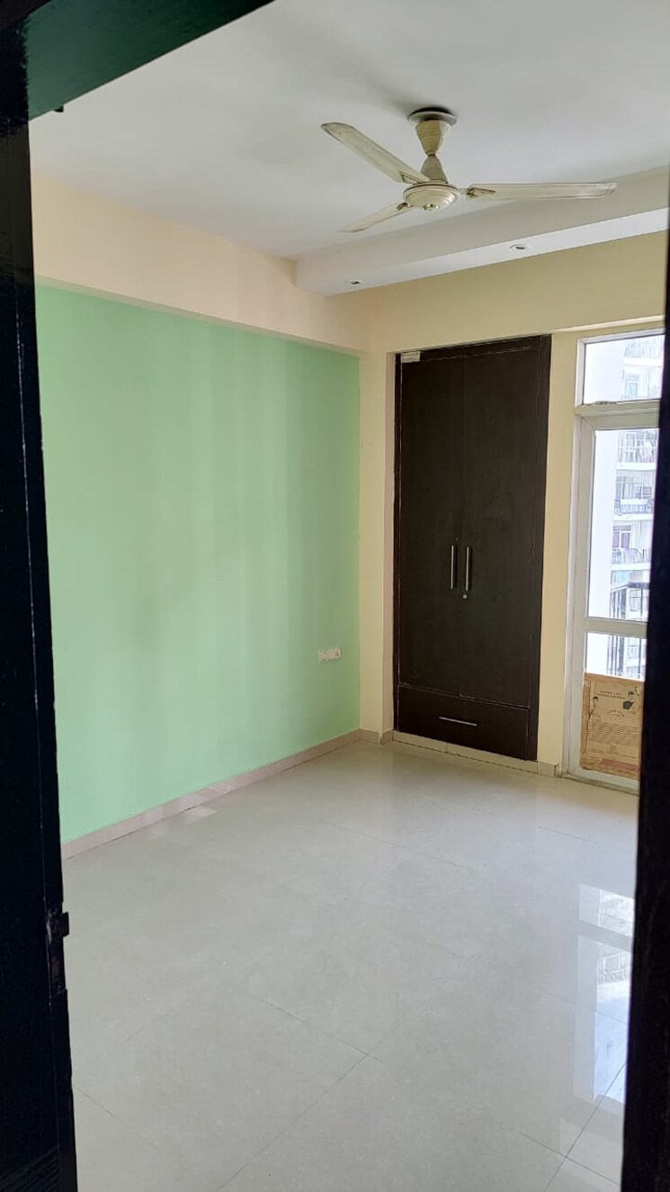 Room, prateek-wisteria 3.5 Bedroom 1735 Sq.Ft. Apartment In Sector 77 Noida 8930514