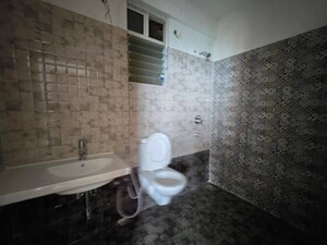 Bathroom in 3 BHK Apartment at Ideal Aquaview, Mahish Bathan – for Sale