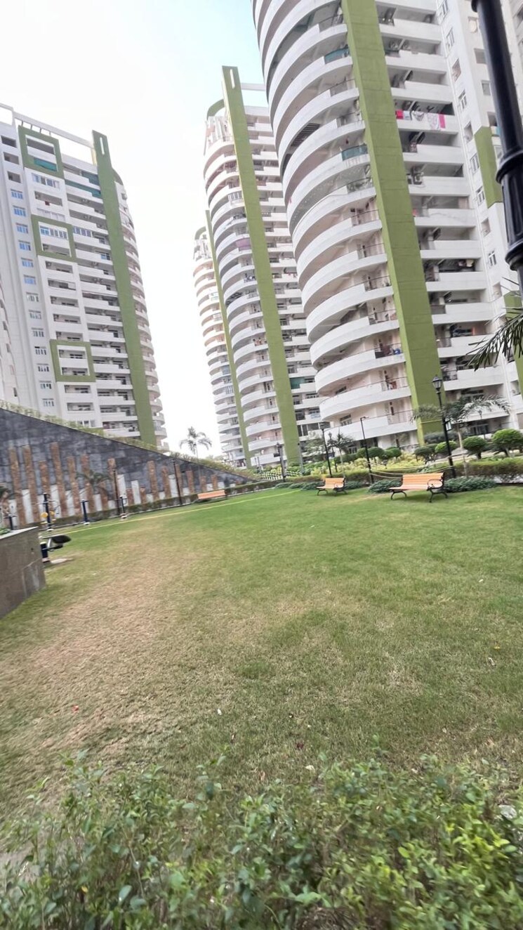 Exterior View, parx-laureate 4 Bedroom 4545 Sq.Ft. Apartment In Sector 108 Noida 8930527