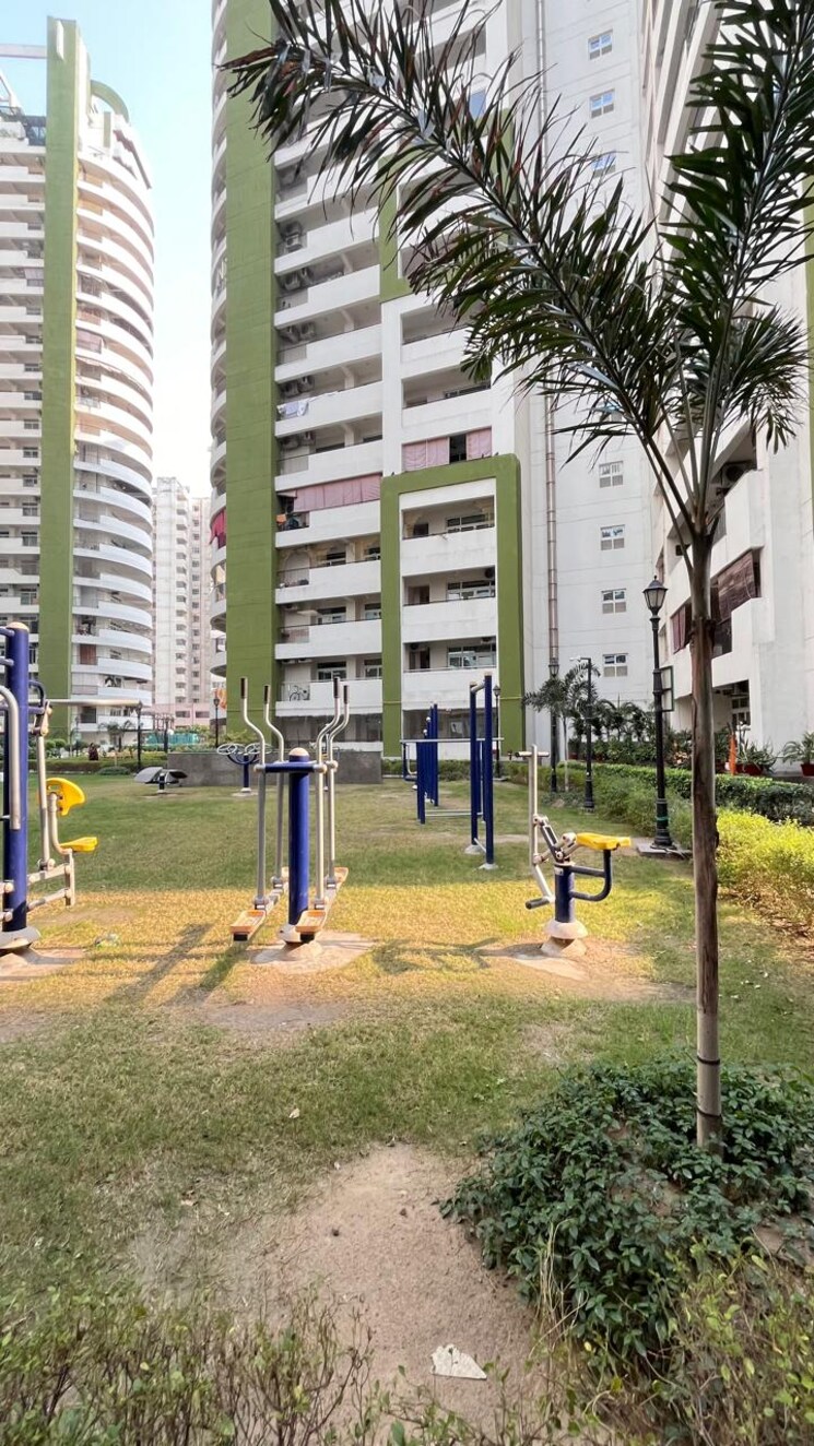 Exterior View, parx-laureate 4 Bedroom 4545 Sq.Ft. Apartment In Sector 108 Noida 8930527