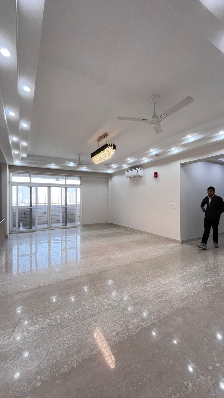 Living Room, parx-laureate 4 Bedroom 4545 Sq.Ft. Apartment In Sector 108 Noida 8930527