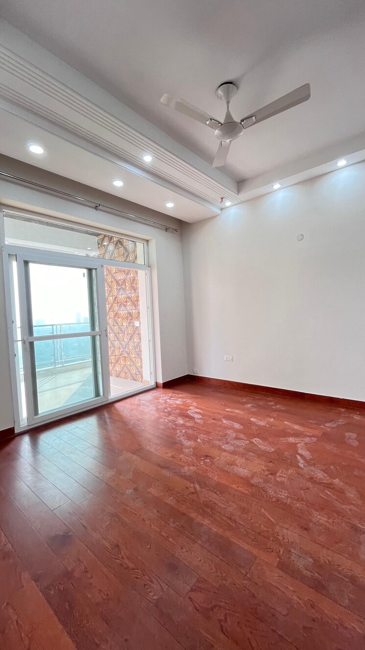 Room, parx-laureate 4 Bedroom 4545 Sq.Ft. Apartment In Sector 108 Noida 8930527